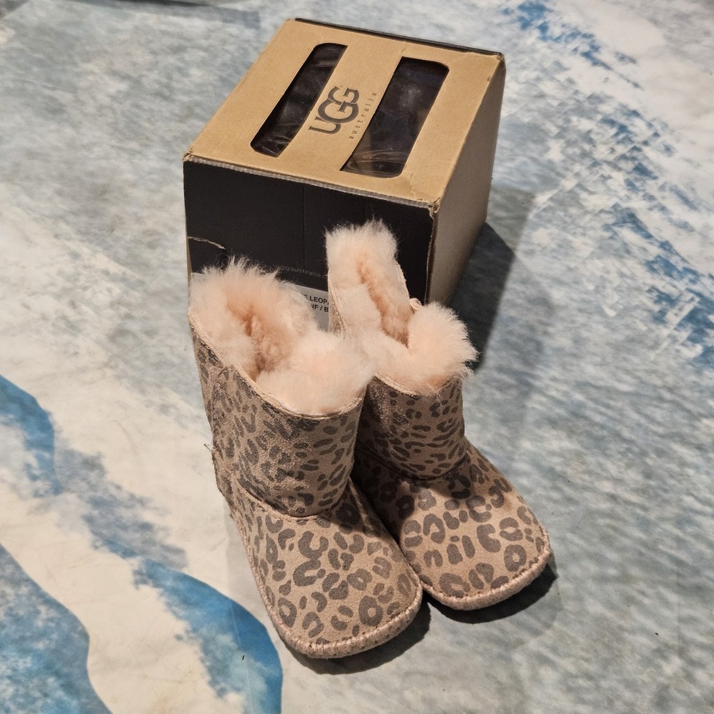 UGG Cassie Leopard Baby Boots Size 2/3 Pink Sheepskin 1001781 With Box